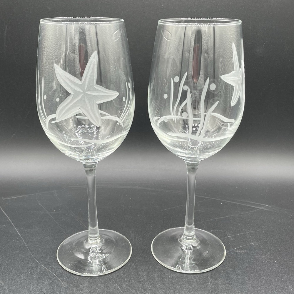 Rolf Etched Starfish All Purpose 10 oz Wine Glasses Set of 2 Perfect Condition